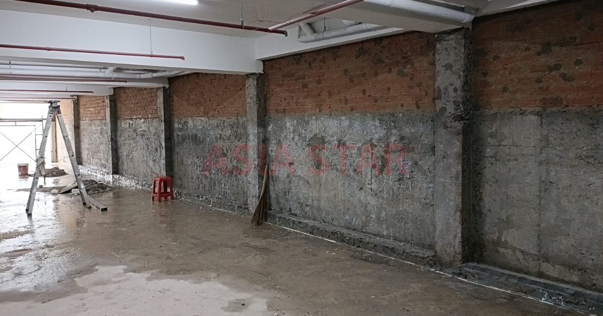 Trước khi ốp đá bề mặt ốp cần phải xử lý chống thấm và thật khô trước khi thực hiện ốp lát